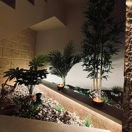Saint Roger Apartment