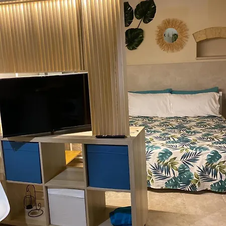 Saint Roger Via San Ruggiero N8 Διαμέρισμα *