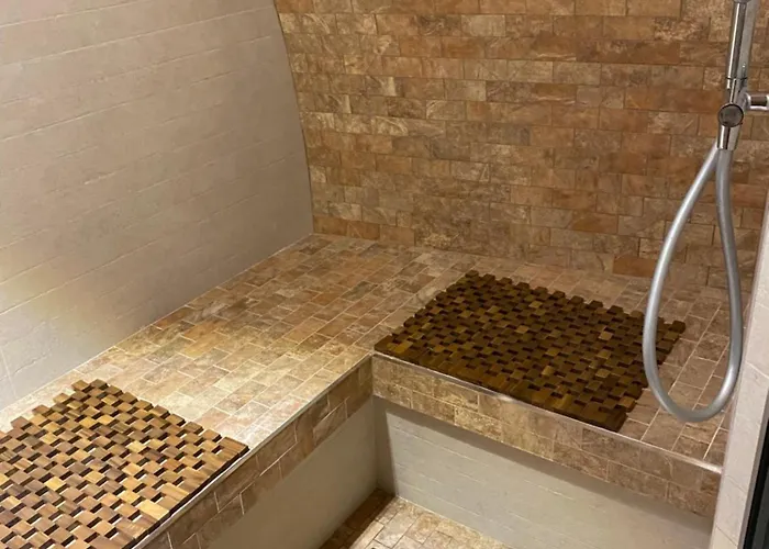 Saint Roger Via San Ruggiero N8